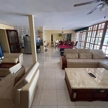 Peaceful Palms Montego Bay Hotel Exterior photo