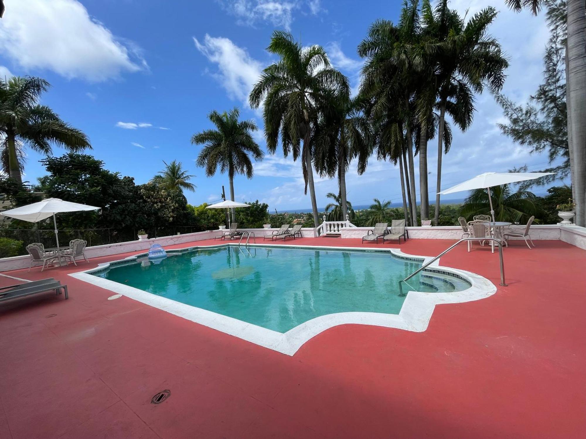 Peaceful Palms Montego Bay Hotel Exterior photo