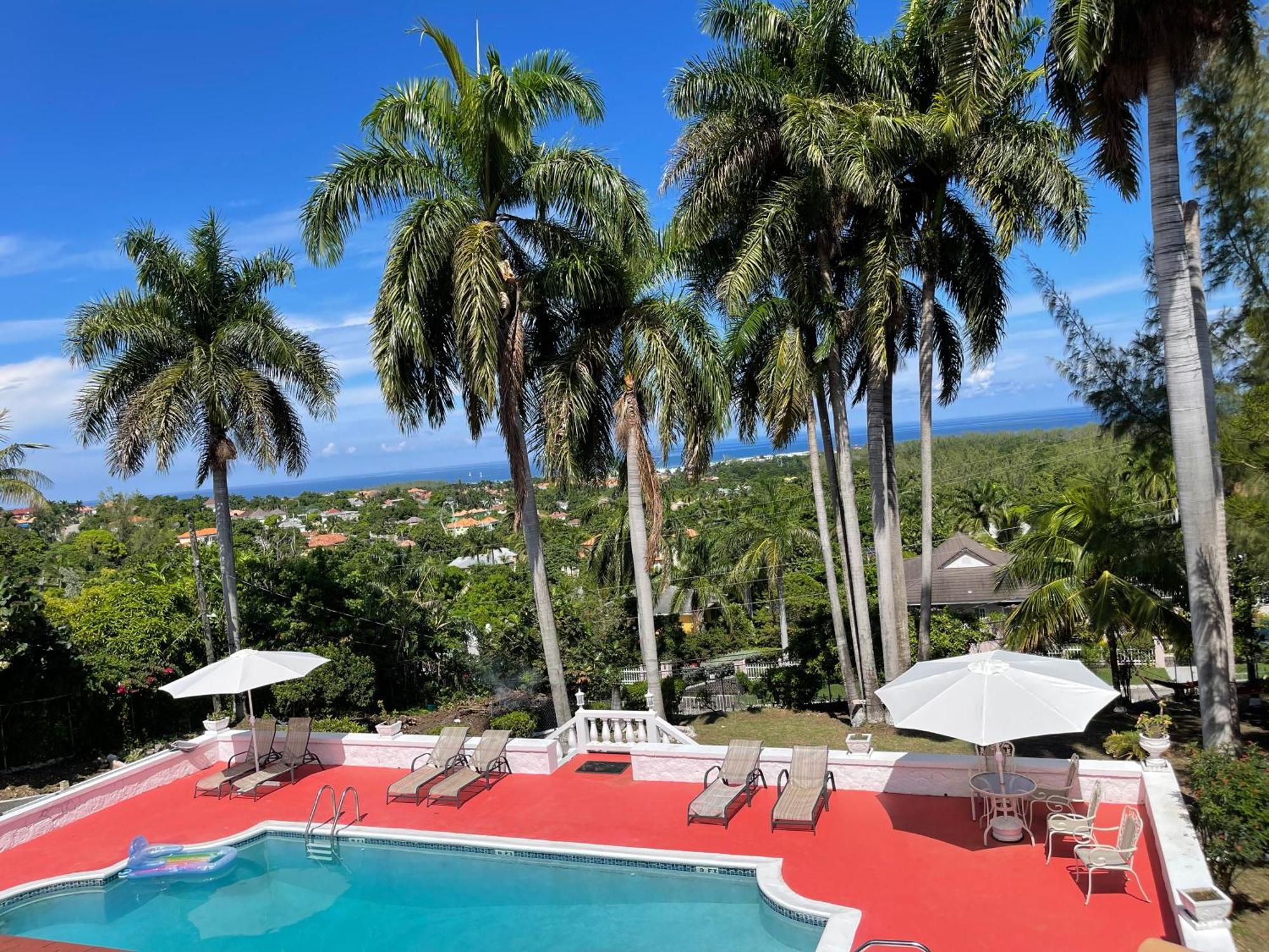 Peaceful Palms Montego Bay Hotel Exterior photo